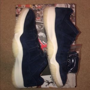 Air Jordan 11 Retro Low ‘RE2PECT’